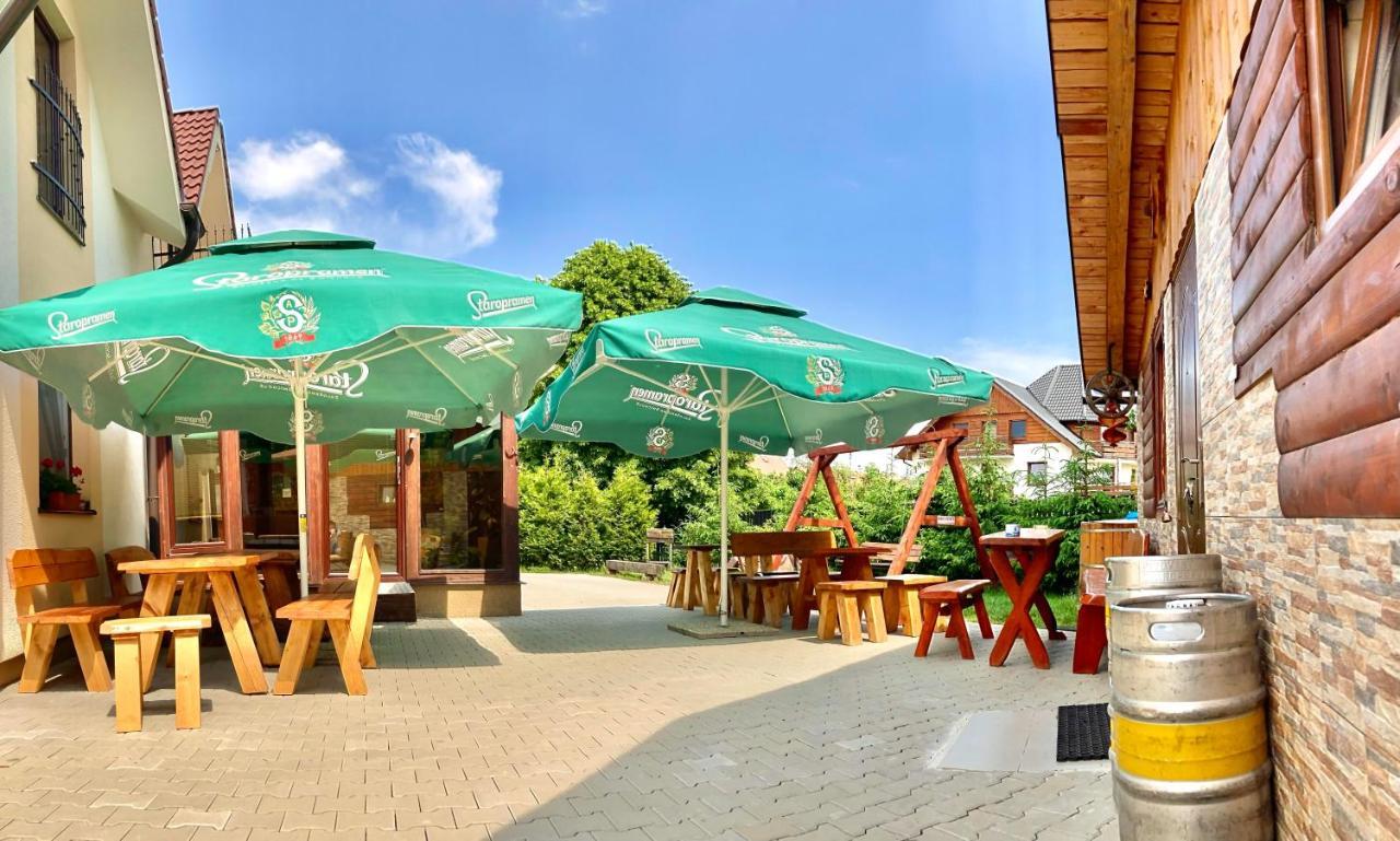 Nová Lesná 利萨纳旅馆酒店 外观 照片