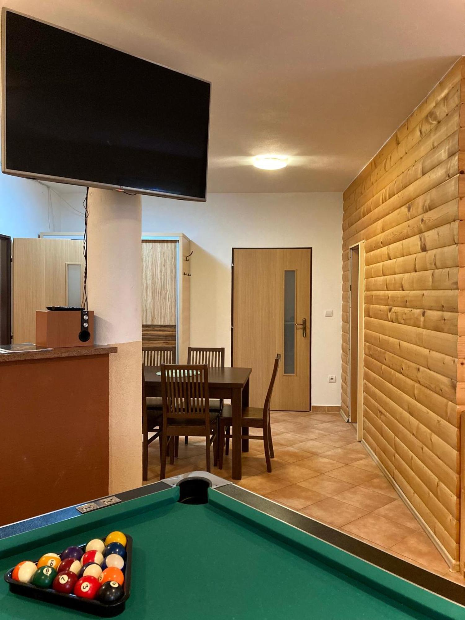 Nová Lesná 利萨纳旅馆酒店 外观 照片